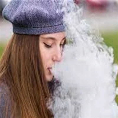 Quantas vezes por dia é seguro fumar cigarros eletrônicos?